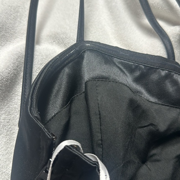 Beautiful top - Picture 5 of 5